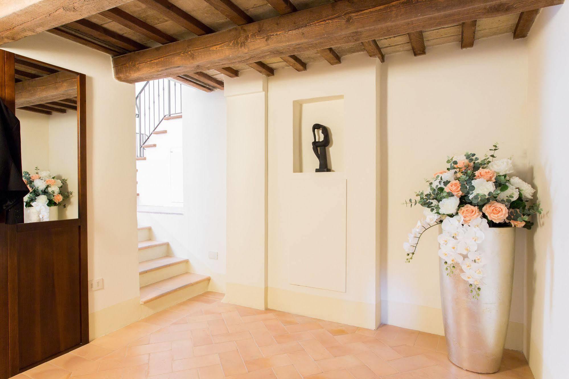 Palazzo Gentili Apartment San Severino Marche Exterior photo